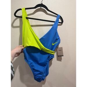 NIKE CROSSOVER ONE PIECE SWIMSUIT size xl new